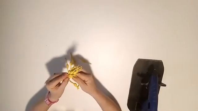 Come fare spighe di grano con la carta crespa - Stefi64 смотреть онлайн