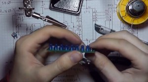 [Электроника для начинающих] Новогодний ＂Бегущий Огонь＂. На микросхемах 155-й серии!