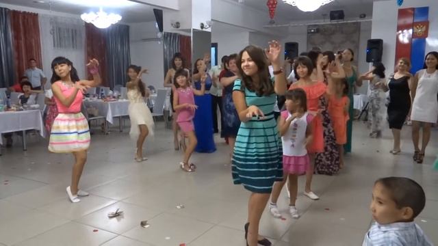 Флешмоб на свадьбе (2014). (не полностью) смотреть онлайн