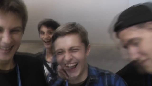 ГОРЯЧООО (Стинт, Ден Шмальц, СМН, Милена)