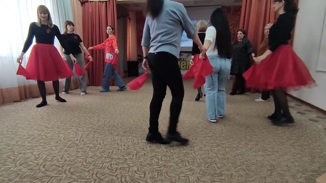 танец маки.mp4 смотреть онлайн