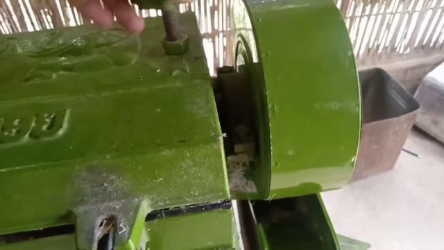 Mini rice mill model 6n100 motor power 3Hp, new video Bablu Rabha vlog Assamese +919954326805 смотреть онлайн