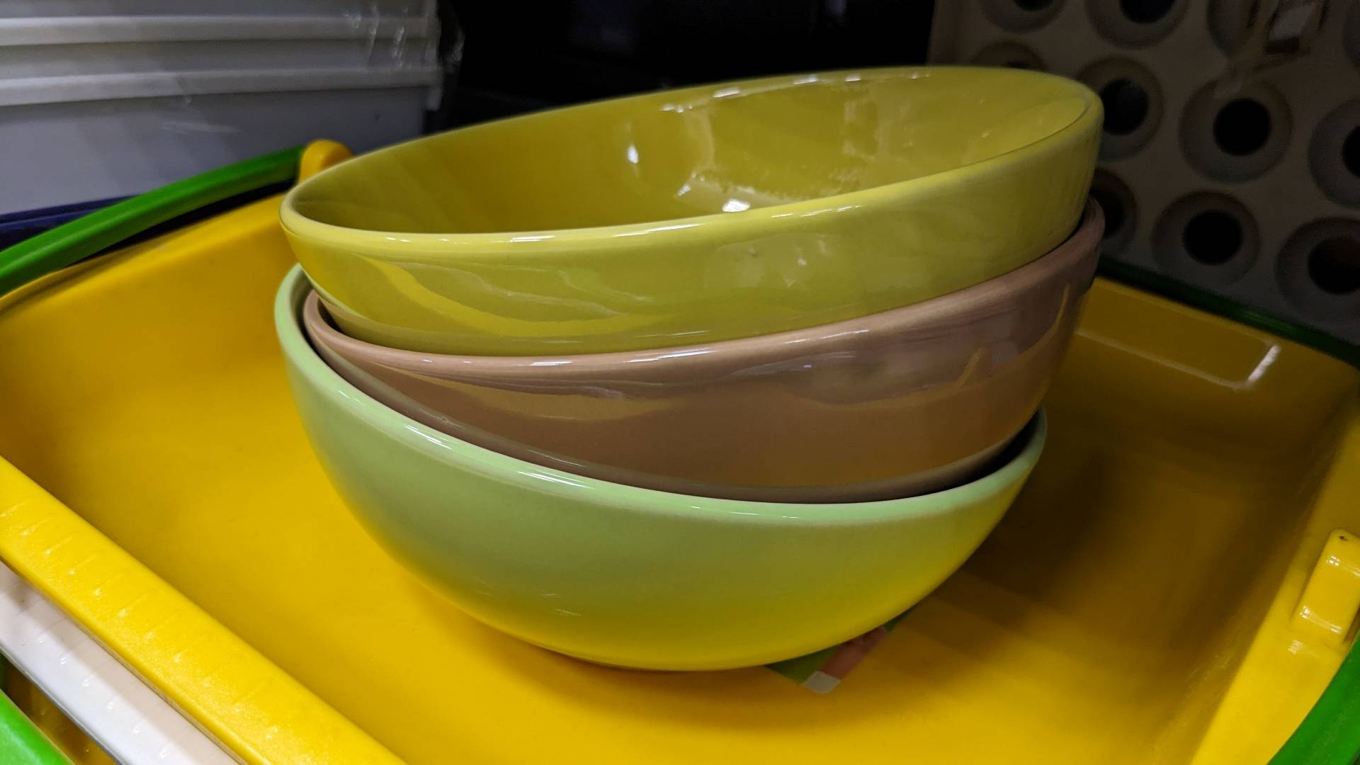 В ФИКС ПРАЙС поставка. Дутые сумки, жалюзи, яркая керамика для кухни. Новинки во всех отделах смотреть онлайн