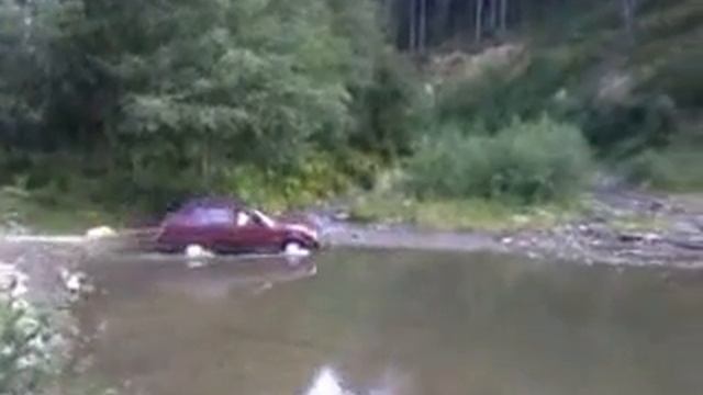 ЗАЗ 1103 Славута - в брод через реку смотреть онлайн