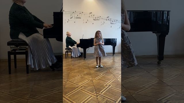 video-19-03-25-09-16-1