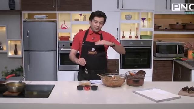 نوجا بالمكسرات - شوكلت بار بالسوداني - كرات جوز الهند للشيف محمد حامد | المطعم PNC FOOD смотреть онлайн