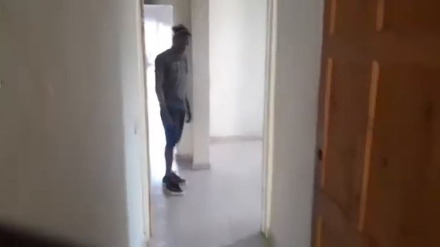 Gade sa ki rive yon nèg nan san li pa gade смотреть онлайн