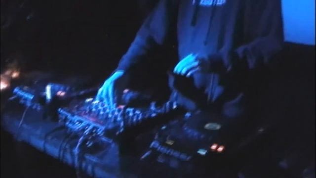 Vio_l3t DJ set // Keep Hush live x Coyote Records смотреть онлайн