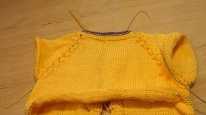 Вязаная  спицами КОФТА на девочку 3 года спицами реглан сверху ч. 2