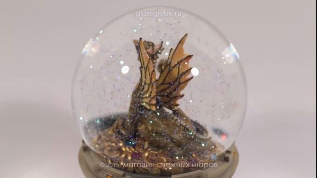 Стеклянный шар "Золотой дракон" смотреть онлайн