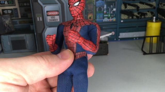 MEZCO ONE:12 Spider-man