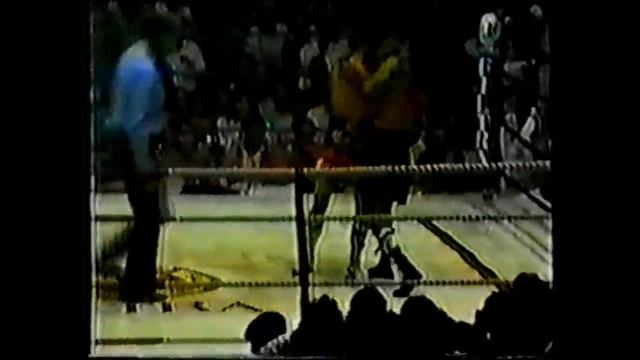 Ellyas Pical TKO8 Ju Do Chun Part 1/2 смотреть онлайн