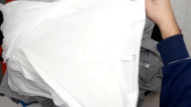 11800 Футболки дл. рук муж. (Тонковки) сток без бирок 5 пак 12.5кг 11.9€/кг 47шт. смотреть онлайн