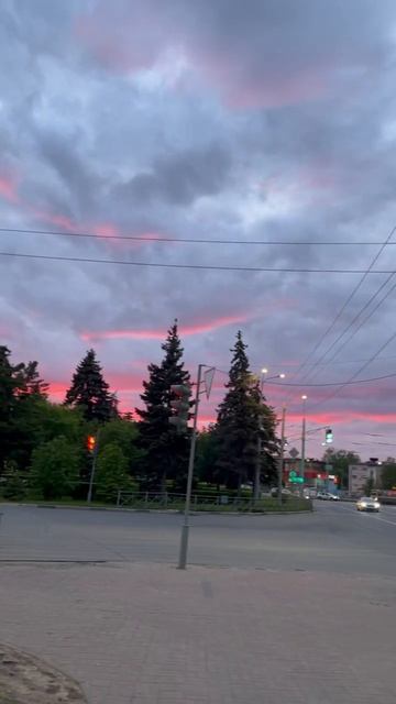 Вечерний город #город #закат #вечер #city #sunset #evening смотреть онлайн