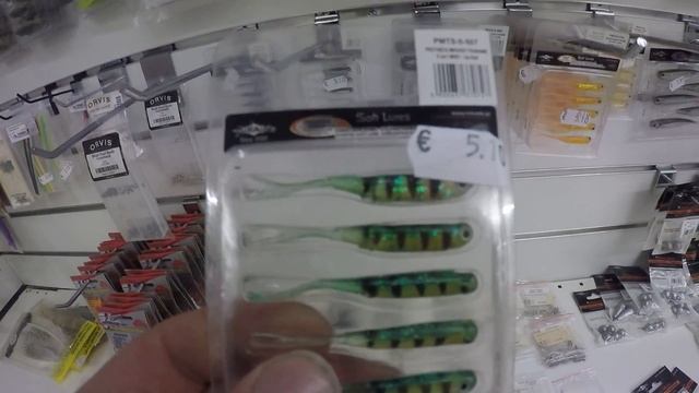 One Gearilla Mikadon Jigejä Ostamassa