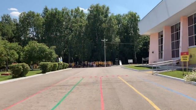 Слежка за 1 отрядом😎 // День из жизни в лагере смотреть онлайн
