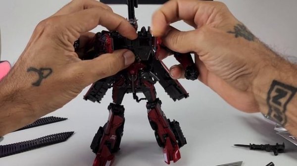 Supreme Leader TW-1024 (AKA) Sentinel Prime. Transformers Dark of the Moon