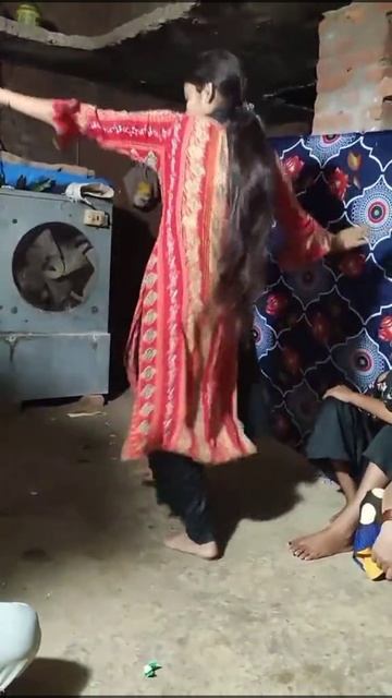 Desi Village Girl Amazing Dance Practice At Home смотреть онлайн