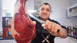 Говяжий стейк приготовленный на сковороде. Вкусный и сочный стейк из говядины в домашних условиях