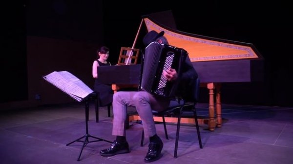 Gorka Hermosa: Neotango Concerto: IV- Galliano en Santiago - Fantangueando duo