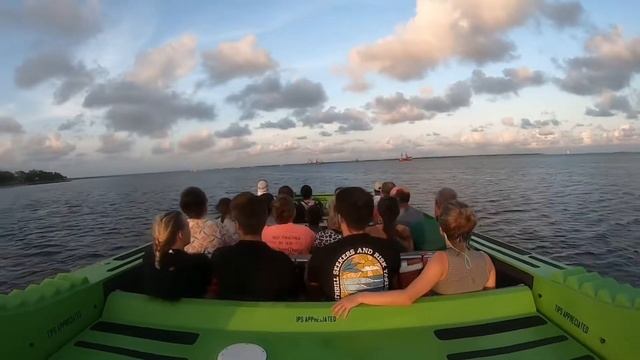 Scream Machine Jet Boat смотреть онлайн