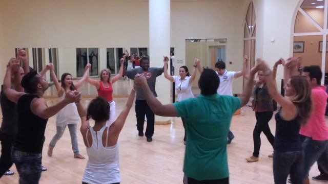 Leo Charanga Salsa in Dubai смотреть онлайн