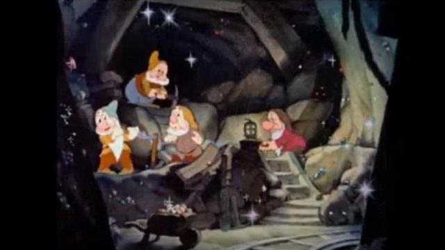 DISNEY - HIGH HO !!! - ALBA ca ZAPADA si cei 7 PITICI смотреть онлайн