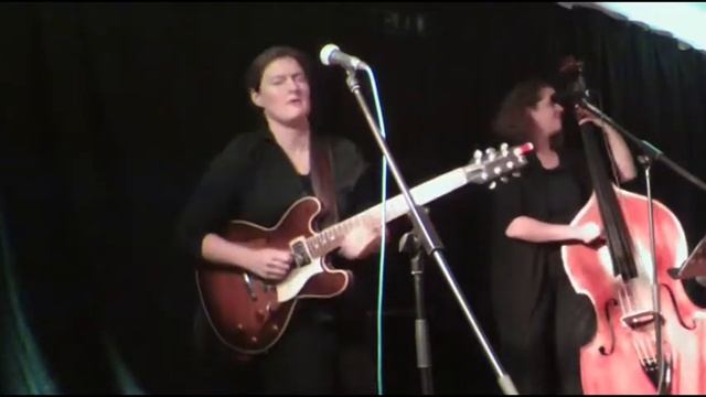 Jazz Sisters Quartet - Leaving On A Jetplane