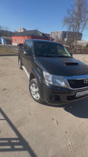 Тойота Хайлюкс 2013