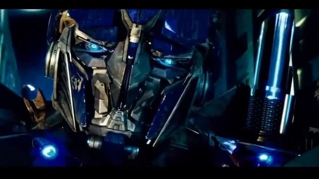 Optimus gets called the BIGGEST living creature.. (loud) смотреть онлайн