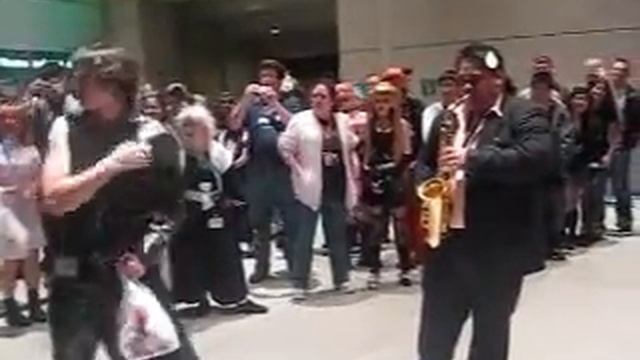 Sakuracon 2009:YMCA saxophone смотреть онлайн