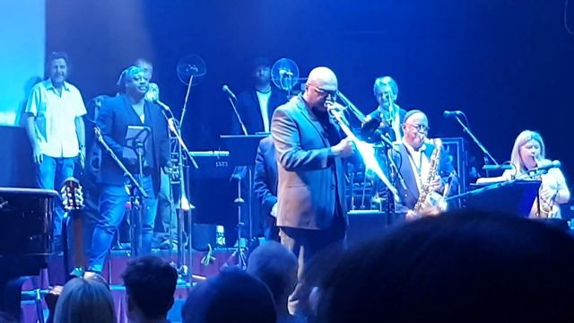 Jools Holland and Ruby Turner @ Colston Hall, Bristol смотреть онлайн