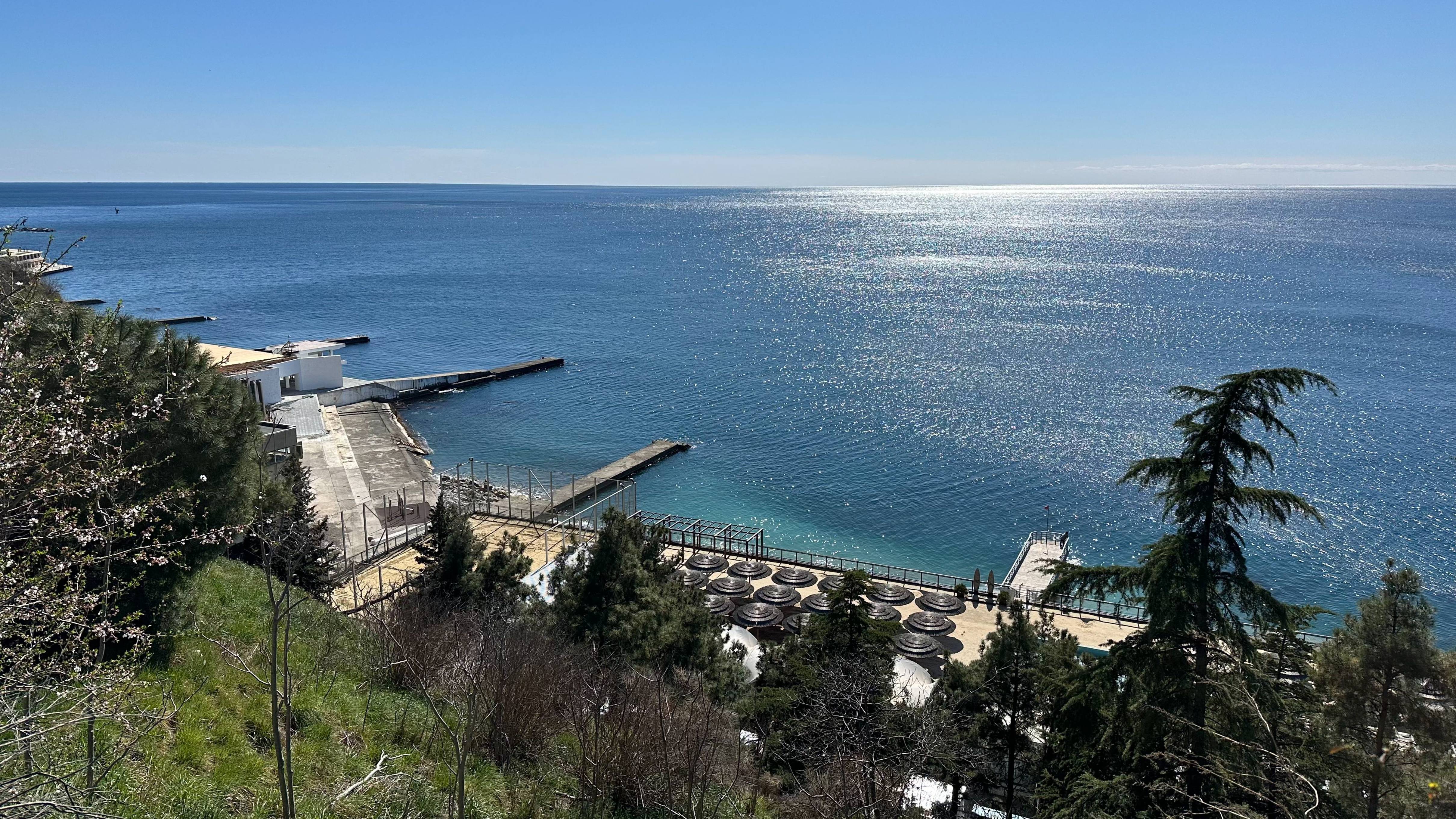 Сегодня в Ялте солнечно и прохладно. 19 марта 2025г смотреть онлайн