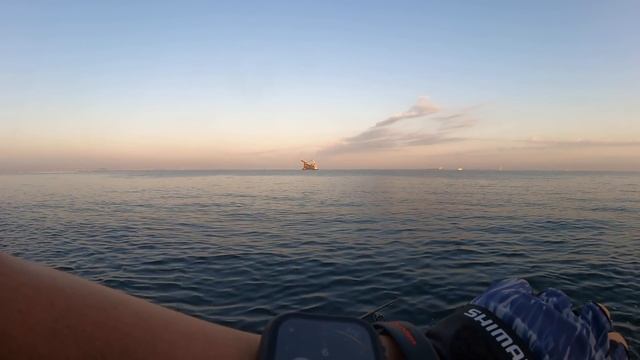 【激シブ】ハイシーズンのショアジギング！低活性環境で青物を攻略する！！ смотреть онлайн