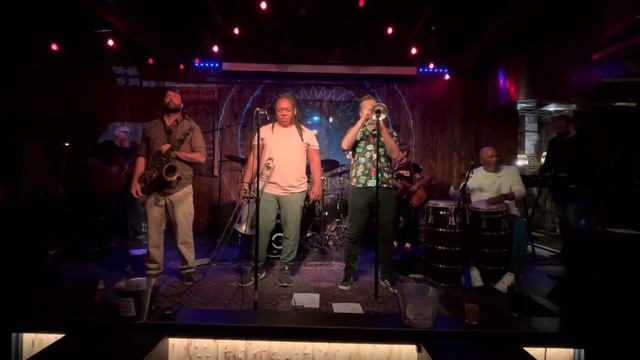 Eddie Buckner sitting in with KC GREEN Band смотреть онлайн