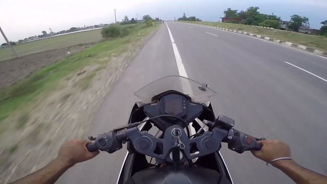 BINA CLUTCH KE BIKE KAISE CHALAYE | CLUTCHLESS SHIFTING !! смотреть онлайн