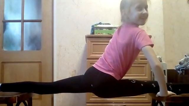 ПРАВЫЙ ШПАГАТ👍👍👍 ( в описание) смотреть онлайн