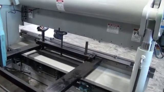 #5884 175 Ton Accurpress CNC Hydraulic Press Brake смотреть онлайн
