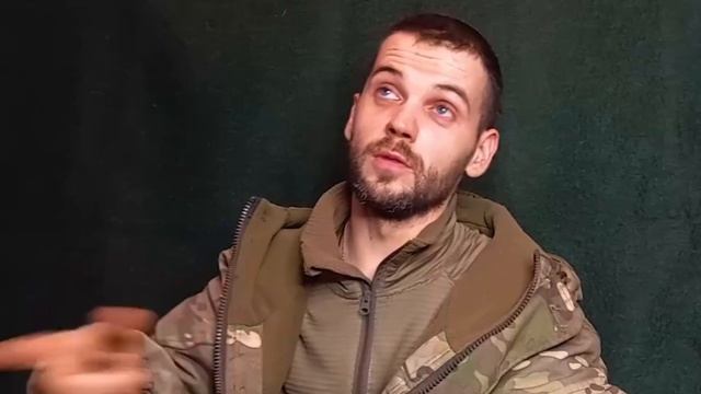 ❗️Вэсэушники пытались добить своего же раненого, который хотел сдаться в плен ВС РФ на Купянском. смотреть онлайн