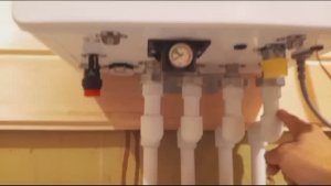 Подключил настенный газовый котёл к отоплению .