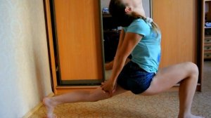 Как сесть на ШПАГАТ быстро и эффективно)Комплекс упражнений.