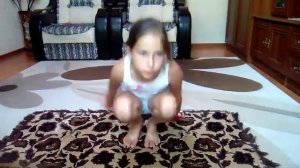 Как сделать за день шпагат 🌠