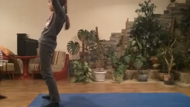 Как научится делать переворот назад. смотреть онлайн