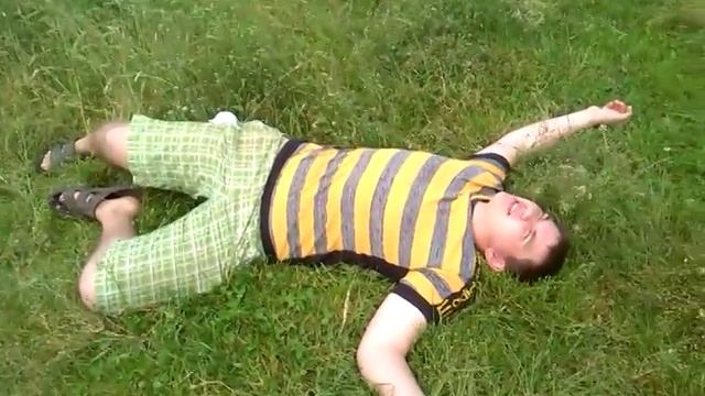 Выпил два с половиною литра воды за раз:) смотреть онлайн