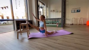 Растяжка на шпагат