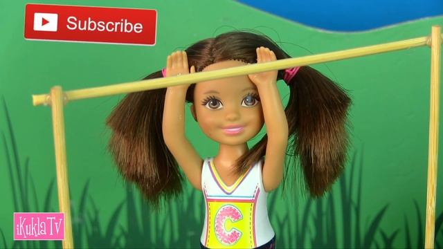 МОЯ МАМА УЧИТЕЛЬ ФИЗРЫ??!! Мультик #Барби Куклы Игрушки для девочек Про Школу IkuklaTV смотреть онлайн