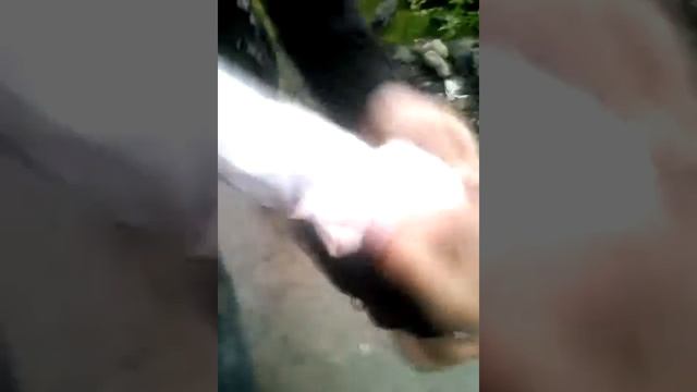 Порвал куртку прям на шкуре друга ))) смотреть онлайн