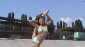 Конторсия. Пляжный показ. Очень сексуальный..flv