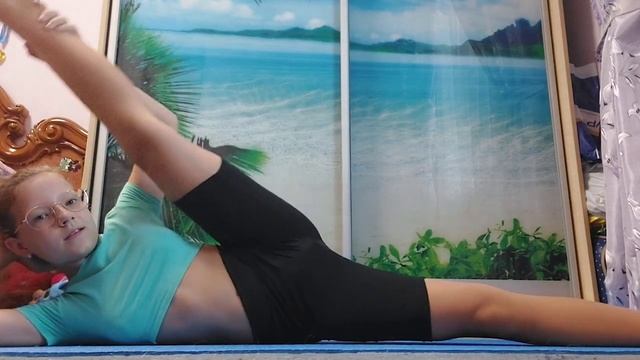 Как сесть на шпагат 3 часть//viola.la_la