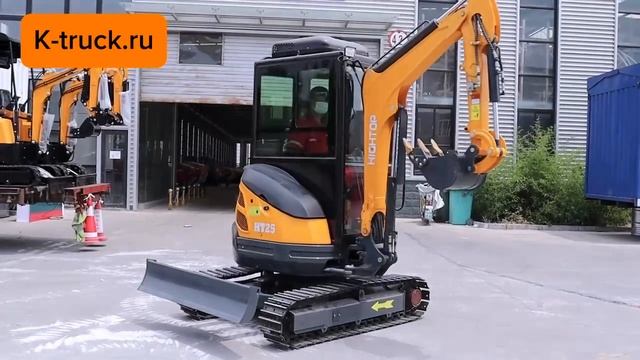 Мини-экскаватор HighTop HT25 с двигателем Kubota 2,5 тонны